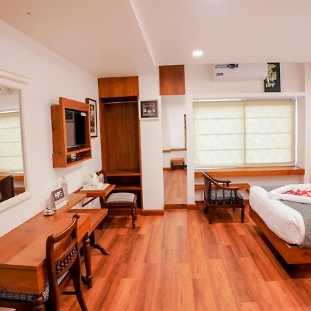 Mpsroyalsuites Perintalmanna Ngoại thất bức ảnh