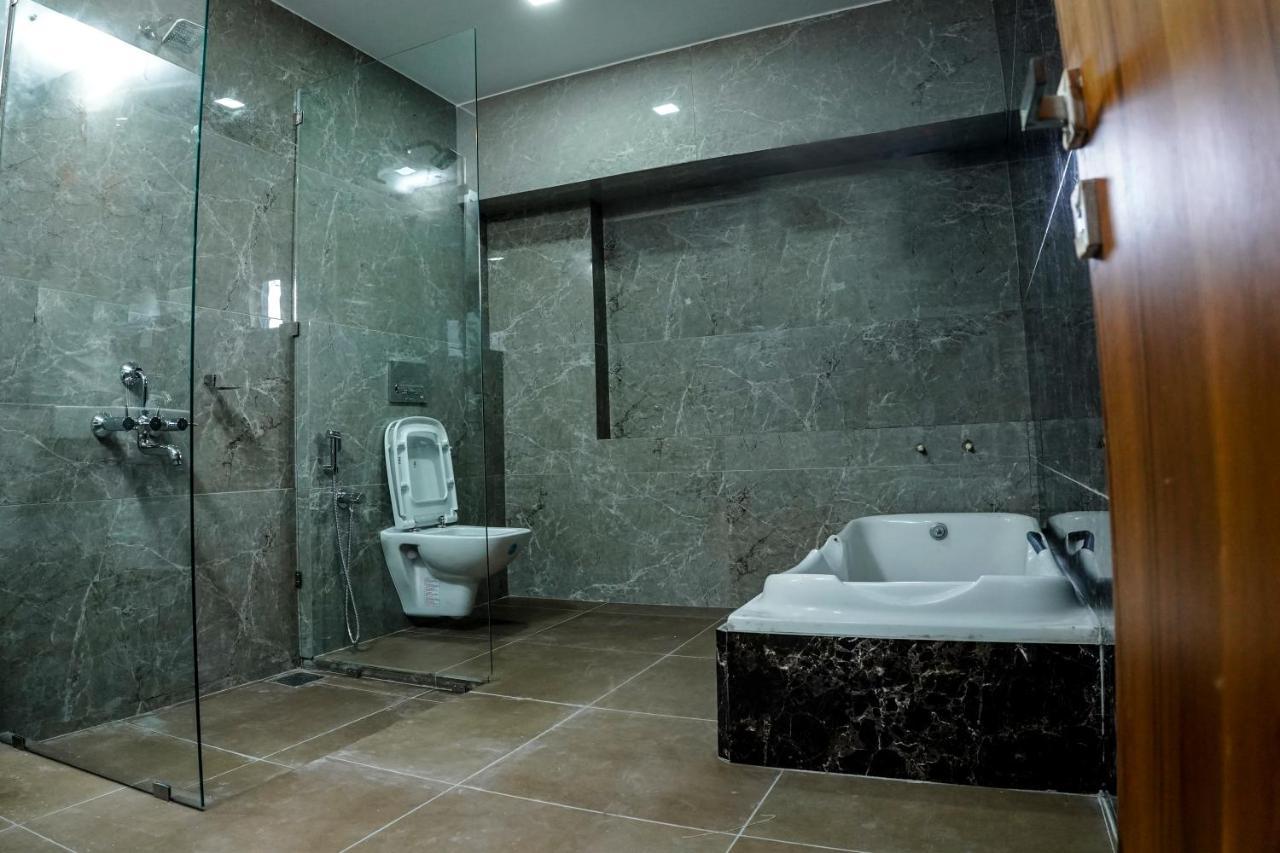 Mpsroyalsuites Perintalmanna Ngoại thất bức ảnh