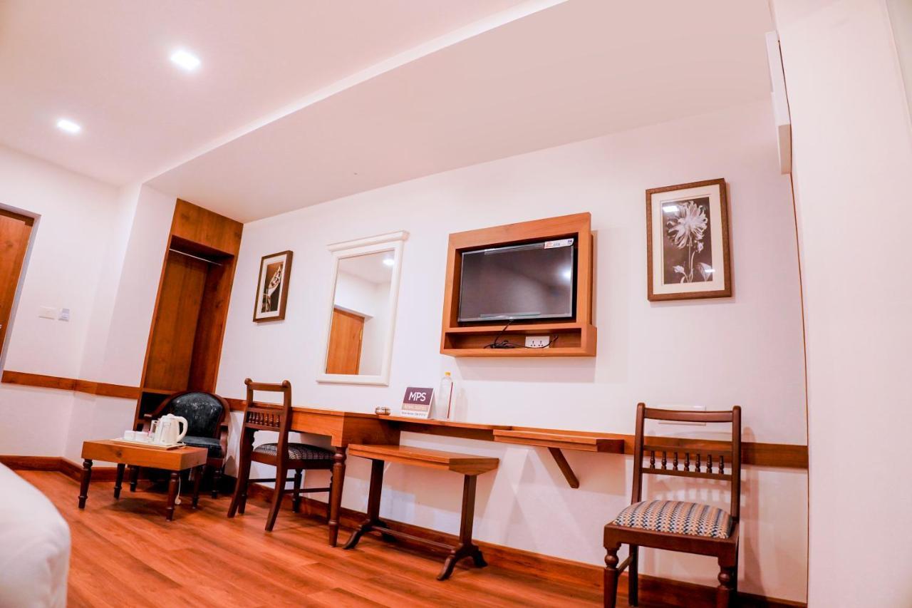 Mpsroyalsuites Perintalmanna Ngoại thất bức ảnh